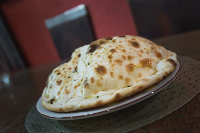 Naan au fromage